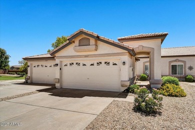 (private lake, pond, creek) Townhome/Townhouse For Sale in Peoria Arizona