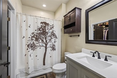 Welcome home to this modern and cozy home in Gun Barrel City! - photo 12