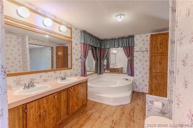 Enjoy the best of lake-area living at the 45MM, offering a - photo 13