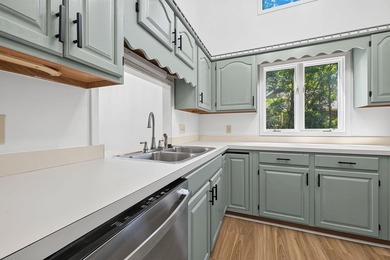 Three-bedroom, two-bathroom, single-story ranch home with a - photo 13