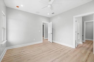 Welcome home to this beautiful new construction, never lived in - photo 15