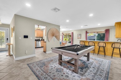 Welcome to your own tropical paradise in this E Oakland Park - photo 8