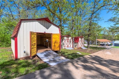 Enjoy the best of lake-area living at the 45MM, offering a - photo 20
