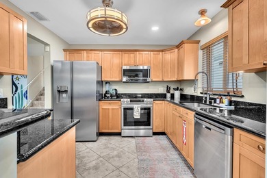 Welcome to your own tropical paradise in this E Oakland Park - photo 10