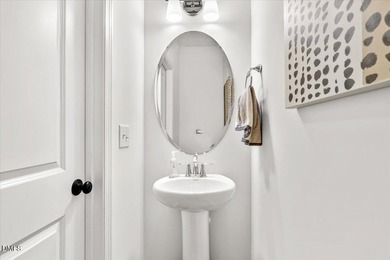 Welcome to 52 Paperwhite Place in the highly sought-after North - photo 22