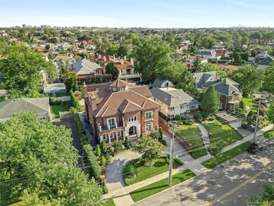 Nestled within the prestigious waterfront enclave of Malba, one - photo 24