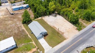 Welcome home to this beautiful new construction, never lived in - photo 26