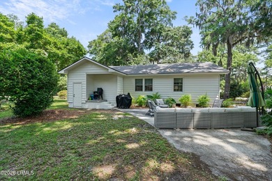 Nestled on a spacious 0.45-acre corner lot in the heart of Mossy - photo 31