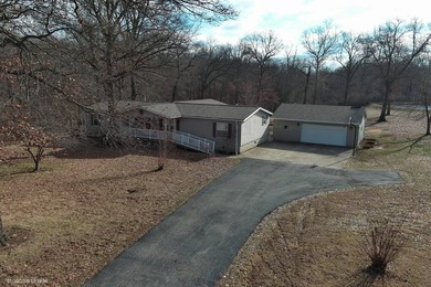 (private lake, pond, creek) Home For Sale in Robinson Illinois