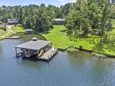 Lake Sinclair Home For Sale in Sparta Georgia