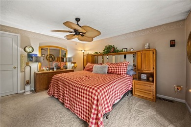 Living in the comfort of this townhouse feels like striking the - photo 15