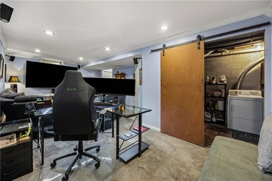 Living in the comfort of this townhouse feels like striking the - photo 19