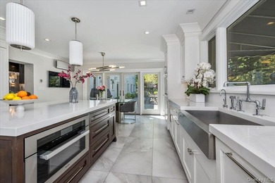Welcome to this magnificent and stately Center Hall Colonial - photo 20