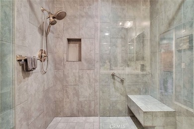 Welcome to this beautifully fully furnished, move-in-ready - photo 20