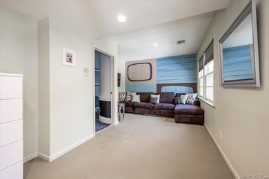 Welcome to this magnificent and stately Center Hall Colonial - photo 34