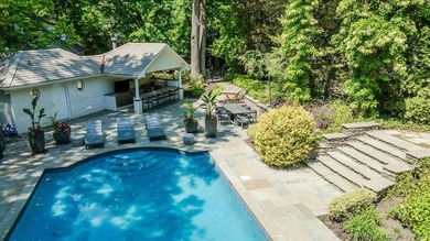 Welcome to this magnificent and stately Center Hall Colonial - photo 41