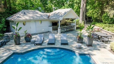 Welcome to this magnificent and stately Center Hall Colonial - photo 42
