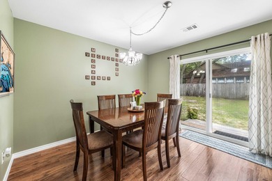 Beautifully renovated home tucked away on a quiet cul-de-sac in - photo 14