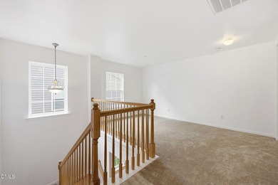 Beautiful 5-bedroom, 3-bath home with a loft in the highly - photo 17