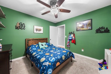 Beautifully renovated home tucked away on a quiet cul-de-sac in - photo 20