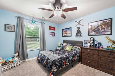 Beautifully renovated home tucked away on a quiet cul-de-sac in - photo 22
