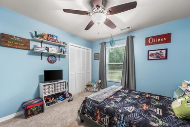 Beautifully renovated home tucked away on a quiet cul-de-sac in - photo 23