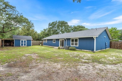 Beautifully renovated home tucked away on a quiet cul-de-sac in - photo 29