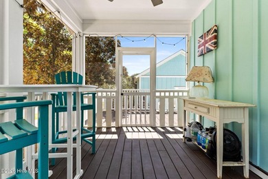 Charming Coastal Cottage with Easy One-Level Living Near the - photo 32
