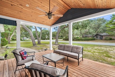 Beautifully renovated home tucked away on a quiet cul-de-sac in - photo 35