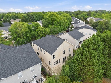 Beautiful 5-bedroom, 3-bath home with a loft in the highly - photo 35