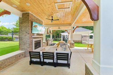 Beautiful 5-bedroom, 3-bath home with a loft in the highly - photo 43