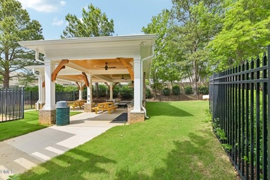 Beautiful 5-bedroom, 3-bath home with a loft in the highly - photo 44