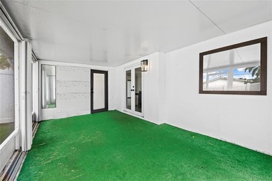 Beautifully updated 2BR/2BA corner home with a brand-new roof - photo 19