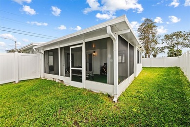 Beautifully updated 2BR/2BA corner home with a brand-new roof - photo 22