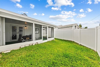 Beautifully updated 2BR/2BA corner home with a brand-new roof - photo 23