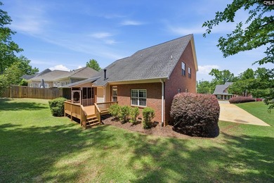 Welcome home to this spacious 5 bedroom, 3.5 bathroom home - photo 43