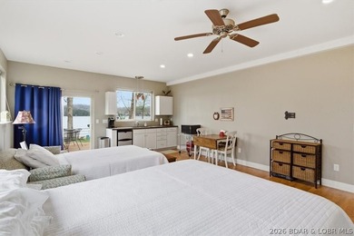 Ranch Style Lakefront Home with 300ft of Shoreline, 1.5 Acres, & - photo 44