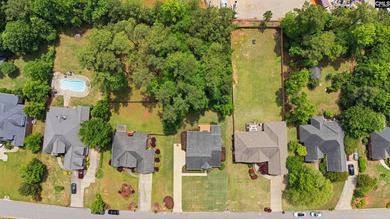 Welcome home to this spacious 5 bedroom, 3.5 bathroom home - photo 50