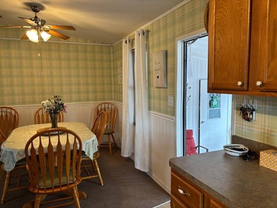 BEAUTIFULLY CARED FOR AND DECORATED 2/2 IN PET FRIENDLY GATED - photo 8