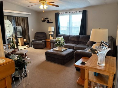 BEAUTIFULLY CARED FOR AND DECORATED 2/2 IN PET FRIENDLY GATED - photo 9