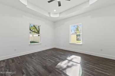 This beautifully crafted new construction home offers 4 bedrooms - photo 12