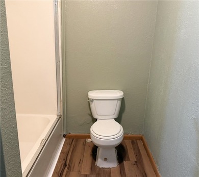 Great opportunity in a convenient central location! This 3 - photo 15