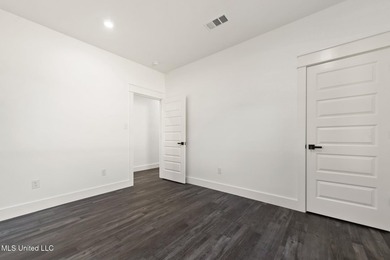 This beautifully crafted new construction home offers 4 bedrooms - photo 19
