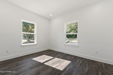 This beautifully crafted new construction home offers 4 bedrooms - photo 20