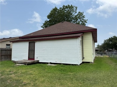 Great opportunity in a convenient central location! This 3 - photo 21
