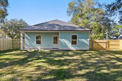 This beautifully crafted new construction home offers 4 bedrooms - photo 28