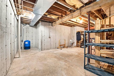 Some homes offer ACREAGE and others offer PRIVACY, but this one - photo 31