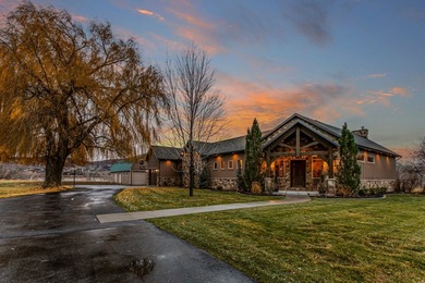 Extraordinary Lakeside Legacy Estate on Cemetery Point Peninsula - photo 2