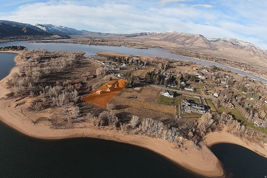Extraordinary Lakeside Legacy Estate on Cemetery Point Peninsula - photo 4