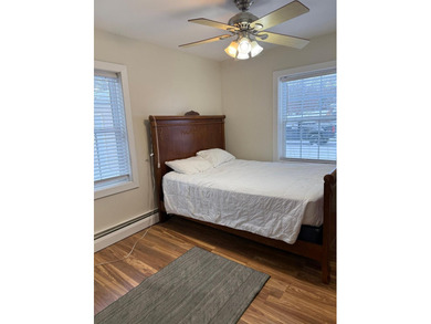 Great Home with spacious addition 4 bedroom, 3 bathrooms along - photo 11